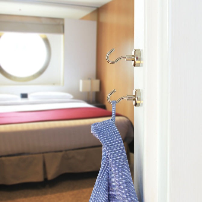 Why Magnetic Hooks Are A Game Changer On A Cruise