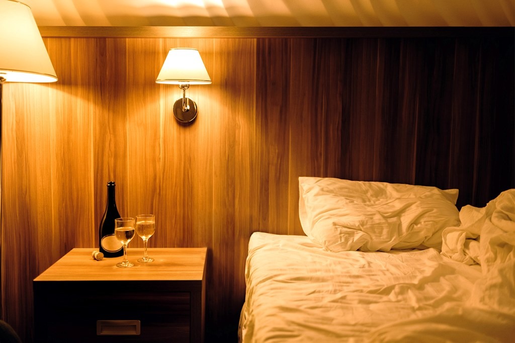 Why You Need A Magnetic Night Light On Your Cruise